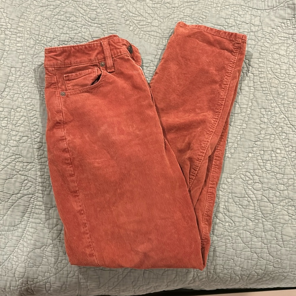 AMERICAN EAGLE corduroy pants